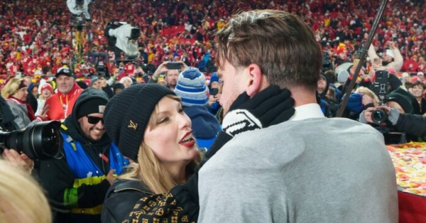 ‘Taylor Swift Engagement Ring Travis Kelce’ Trend Explained